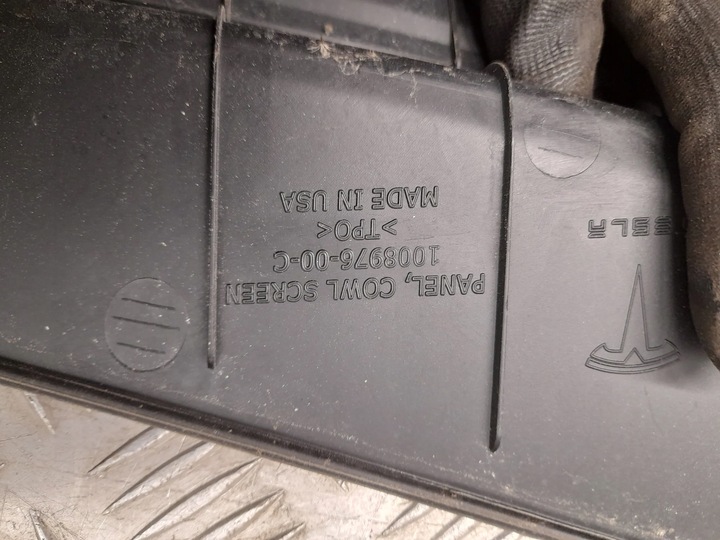 фото №5, Tesla модель s 100897600c з спереду підскло