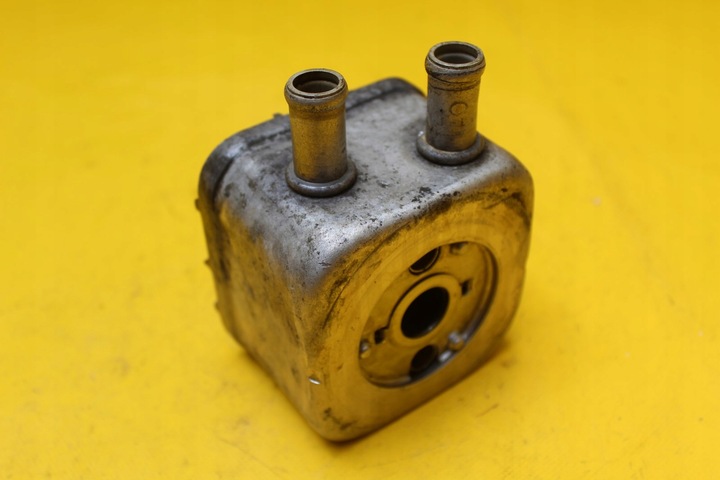 фото №1, Радиатор масла a6 c5 2.4 b arj