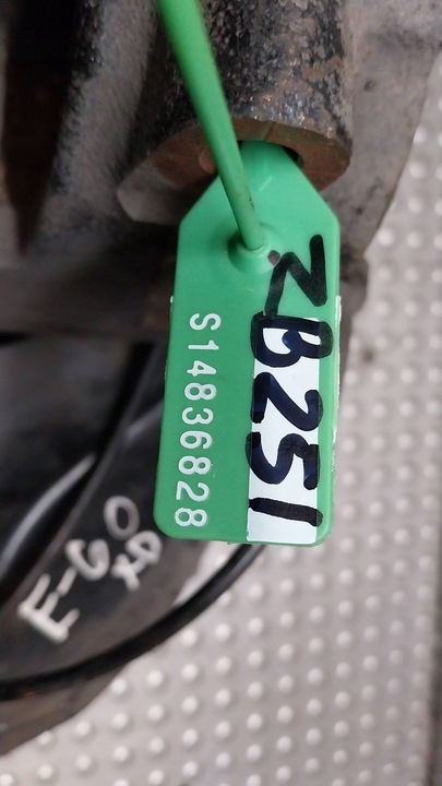 фото №7, Поворотна опора ступиця супорт лівий перед kpl 6768315 bmw e60 e61 xdrive