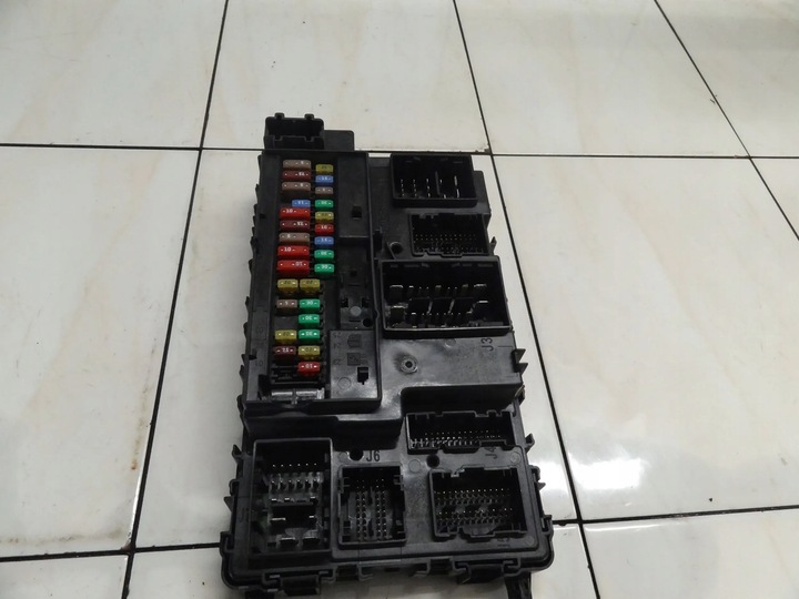 фото №1, Ford s-max mk2 2017 2.0 tdci коробка запобіжників hu5t-15604-bfg