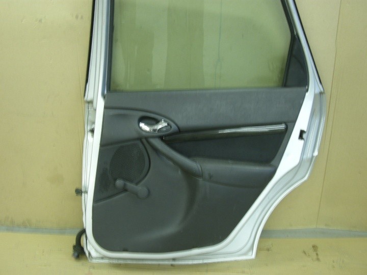 фото №3, Ford focus 1997 i combi двері праві зад
