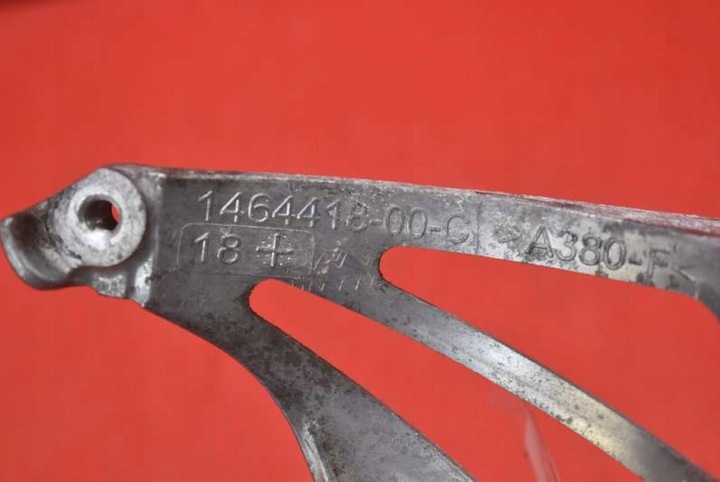 фото №7, Кронштейн крепление компрессора 1464418-00-c кондиционера tesla модель s 16-