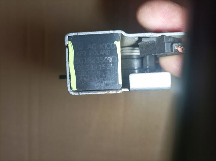 фото №6, Touran multivan t7 passat b8 tiguan ii tarraco замок капота 5g1823509d