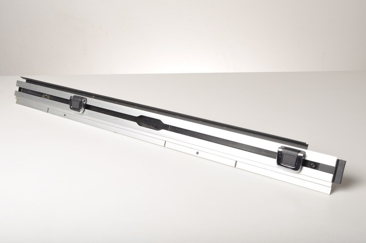 фото №6, Peugeot 308 ii t9 направляющая багажника 98057260vv