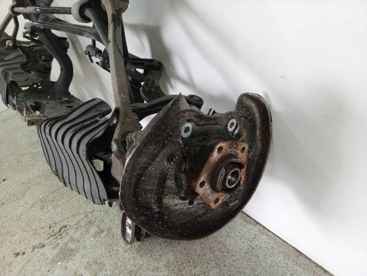 фото №8, Балка підвішування зад підрамник allroad quattro 2.0 tdi 4x4 audi a6 v c8