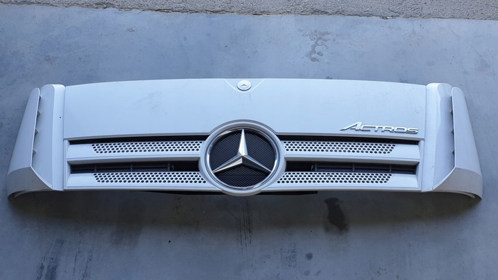 фото №1, Actros mp4 решётка капот решётка радиатора широкая 2500 oem