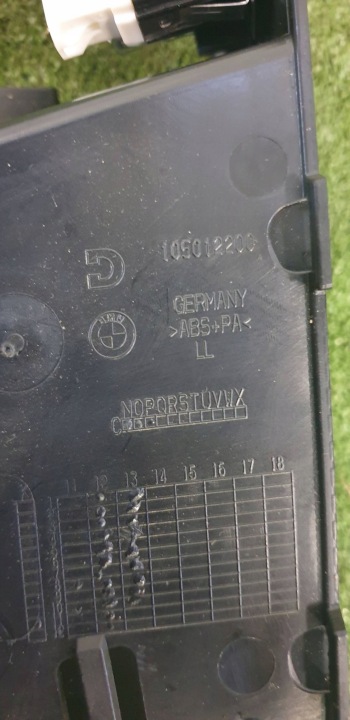 фото №5, Bmw x1 e84 защита пластик гнездо usb 9241331