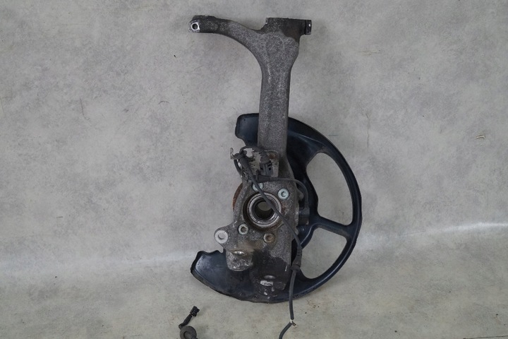 фото №4, Поворотна опора лівий перед audi rs4 b7 06-08 4.2 fsi