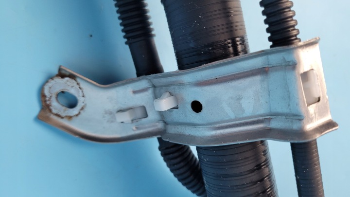 фото №10, Toyota rav4 v 19r заливная горловина топлива 77745-12110