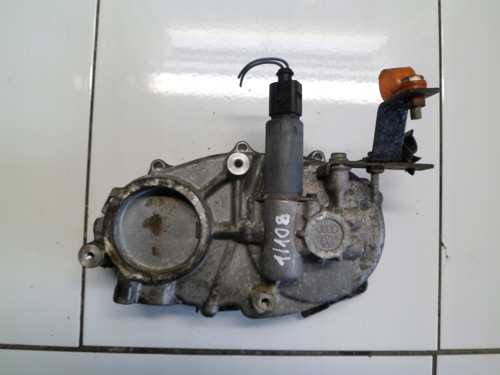 фото №1, Vw golf v 2.0tfsi корпус насоса вакуум 06f103530e