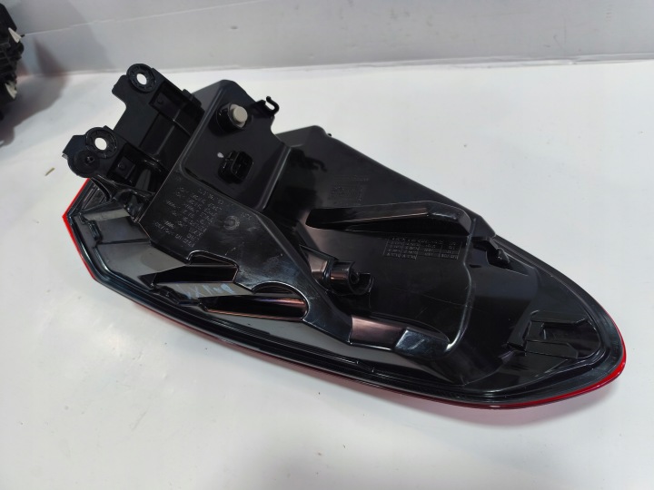 фото №12, Bmw x1 e84 фара правая задняя правое зад 2990110