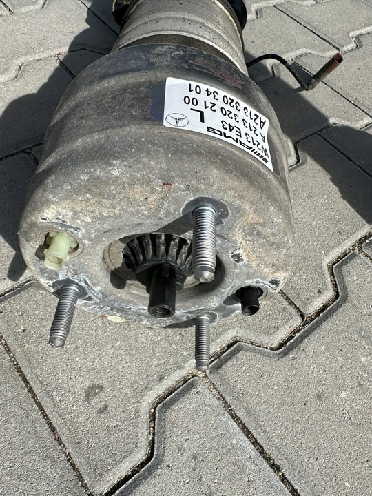 фото №7, Mercedes w213 amg e43 амортизатор ads airmatic левый перед a2133202100