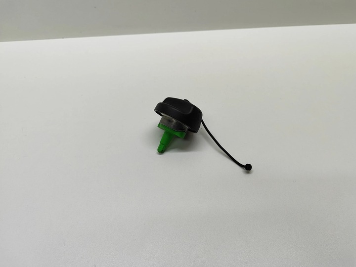 фото №8, Bmw 5 e60 e61 2008 зад сторона ліва кришка заливання пального