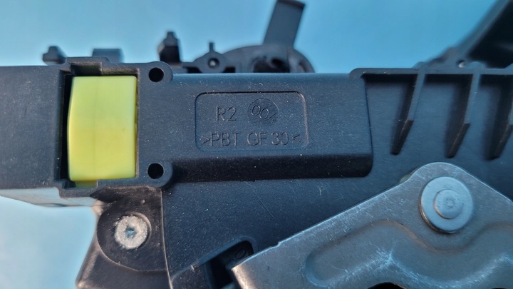 фото №9, Mercedes eqe w295 350+ 23r замок двері праві перед a0997205602 a2230030899