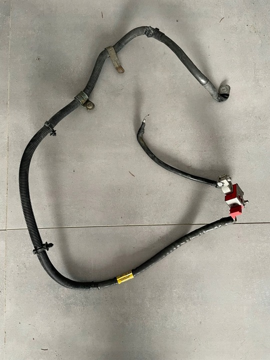 фото №1, Клема плюсова mercedes cla