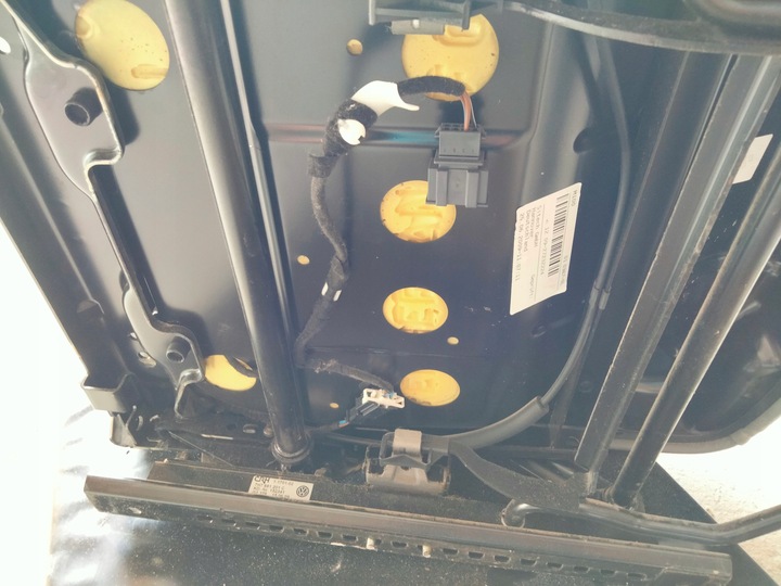 фото №7, Сиденье водителя подлокотник кожа vw t5