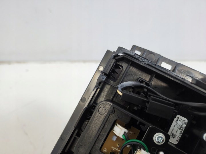 фото №13, Лампа освітлення стеля стельова панель кабіни vw tiguan ii 2 5na r-line