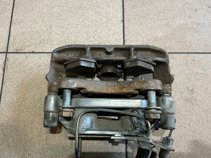 фото №8, Суппорт перед правые audi a6 s6 c5 4.2 v8 2.7 bt