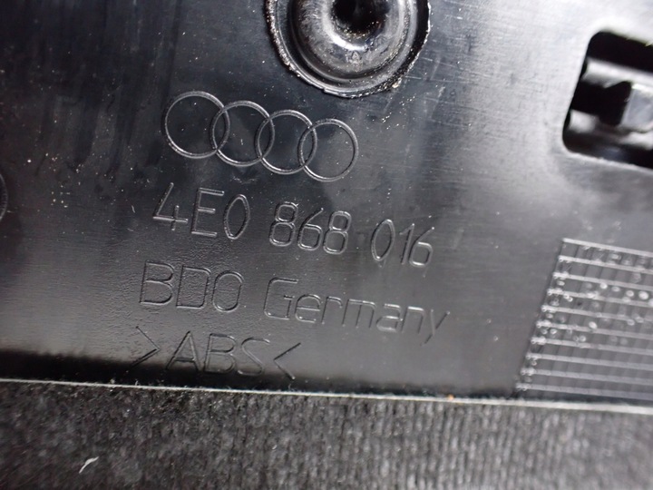 фото №16, Боковина дверь правый перед динамик bang & olufsen audi s8 a8 4e0868016 короткая