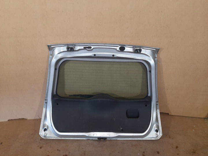 фото №5, Кришка багажника комплектна ford fiesta mk6 02- 62 3d