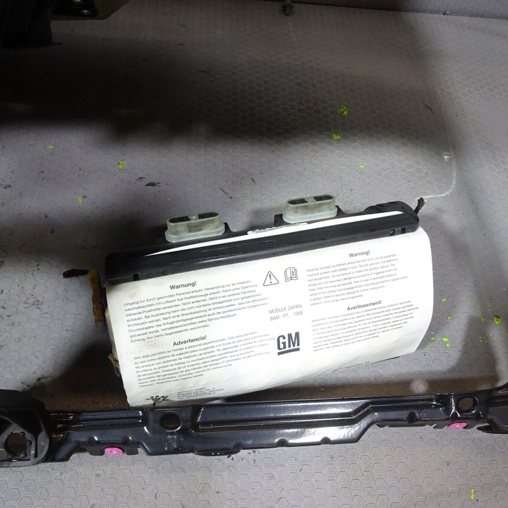 фото №6, Opel zafira b консоль капот панель подушка безпеки