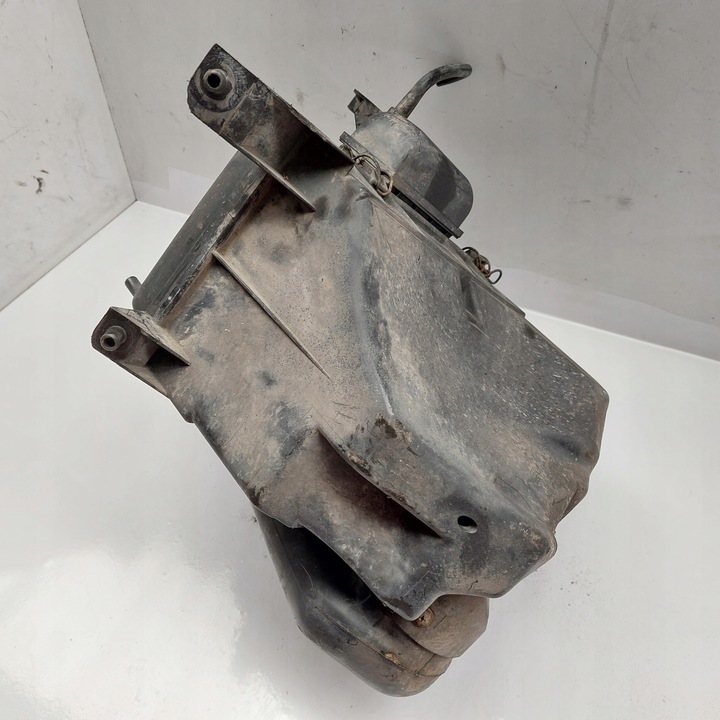 фото №13, Audi 100 2,5d корпус фільтра повітря 4a0129607j 4a0129620 4619585907