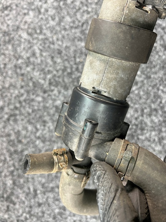 фото №6, Mercedes w203 рестайлінг 2.2 cdi помпа насос циркуляції води a2038350164