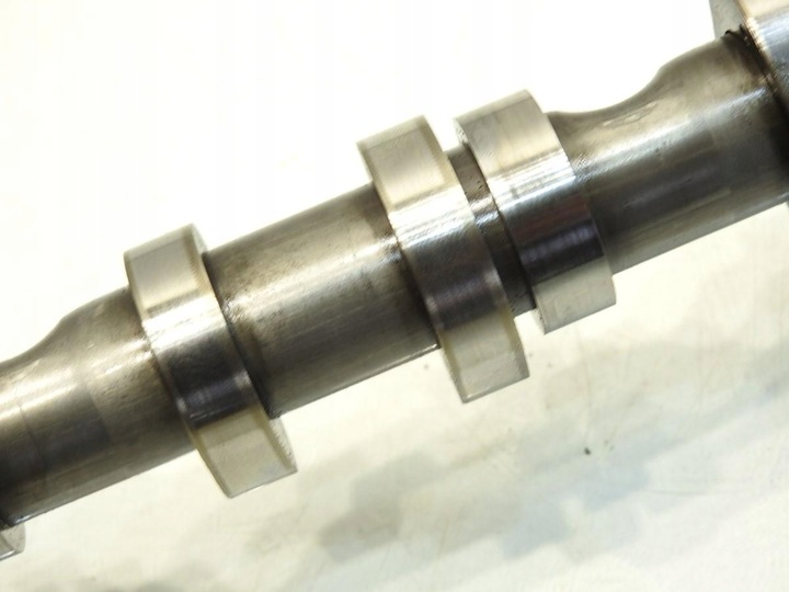 фото №7, Вал распределительный вал выпускной vw passat b7 2.0 tdi 03l102c 03l109111