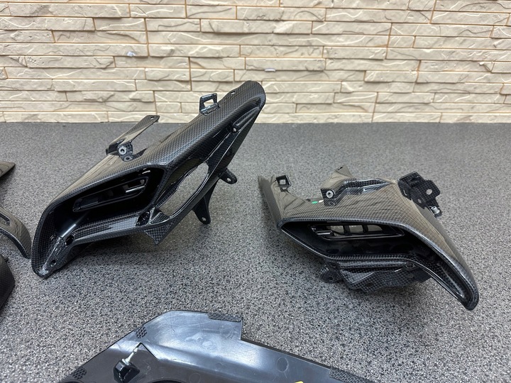 фото №5, Ferrari sf90 панель капот защита впуск набор карбон