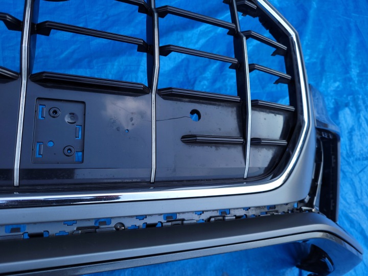 фото №8, Audi q8 sq8 4m | бампер перед передній решітка решітка s-line 4m8807437d |1839