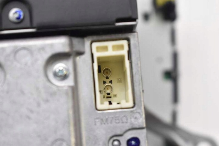 фото №9, Радио радиопроигрыватель cd aux 86120-05161 toyota avensis t27 09-11