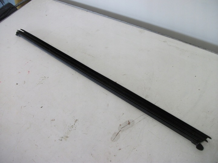 фото №1, Планка накладка лівий перед внутрішня vw t-roc