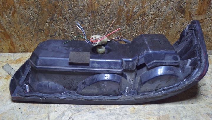 фото №11, Лампа праві зад porsche 924 s1572