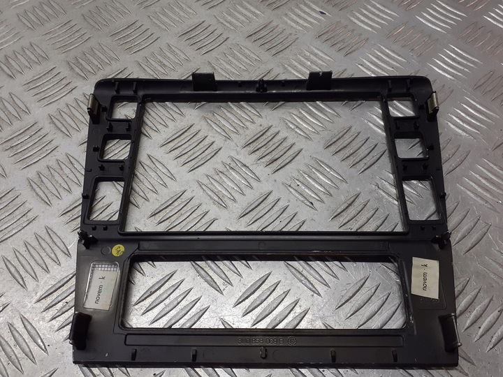 фото №3, Рамка радіо skoda superb i 1.9tdi 3u0858069b 2 din