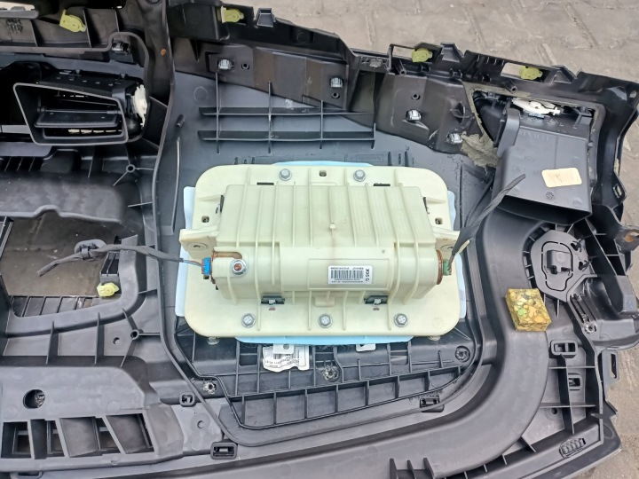фото №11, Торпедо роздавальна renault megane iii 3 купе