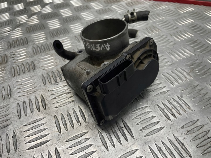 фото №5, Дроссельная заслонка 22030-28050 toyota avensis t25 рестайлинг 2.4vvti