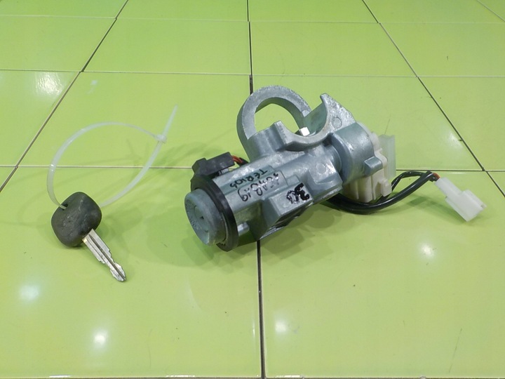фото №1, Daihatsu terios ii 1.5 b 09r 5d замок запалювання з ключем