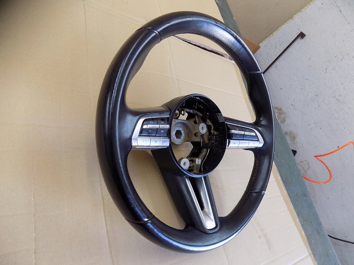 фото №6, Mazda cx30 руль блок управления кожаный мультифункция очень красивая 0ryginalna