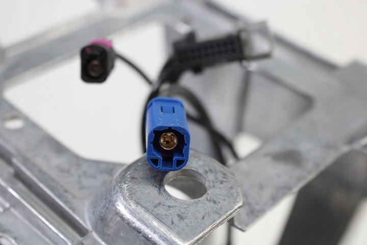 фото №10, Bmw x1 f48 подлокотник 1264489 1296887 1296887 51 16 6835214 51 16 9317568