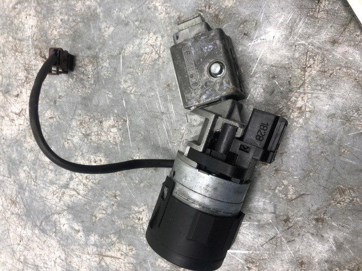 фото №6, Замок зажигания + ключ citroen c5 iii 9663123380