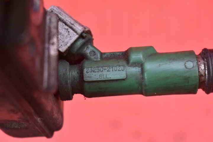 фото №7, Планка впрыскивающий форсунки 23250-21020 toyota prius 2 ii xw20 1.5 vvti 77 km