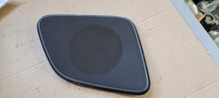 фото №1, Sq7 4m рестайлинг q7 накладка маскировочная накладка динамика потолок левая зад 4m0868149a