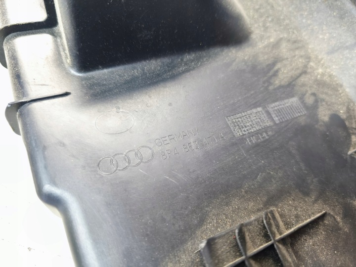 фото №6, Накладка ремня зад багажника audi a3 8p sportback 8p4863471a