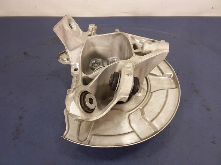 фото №6, Bmw x7 g07 4.4b m50i поворотна опора права зад 6876654