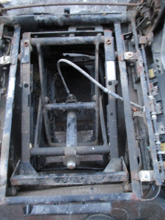 фото №9, Сиденье пневматический водителя основание сиденья каркас isri renault