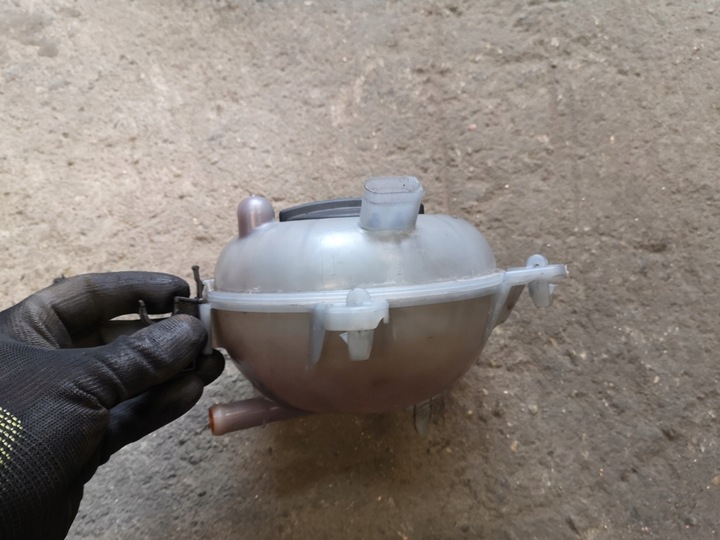 фото №7, Audi a3 8v 2.0 tdi бачок расширительный воды