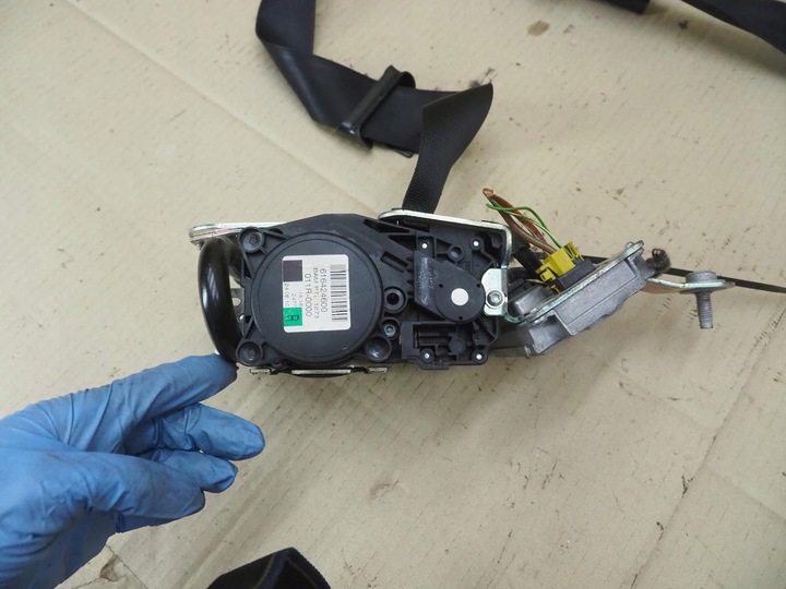 фото №9, Pas безпеки праві перед mercedes w204 a2048602686