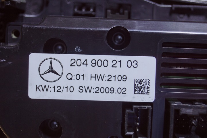 фото №10, Панель кондиціонера mercedes w204 2049002103