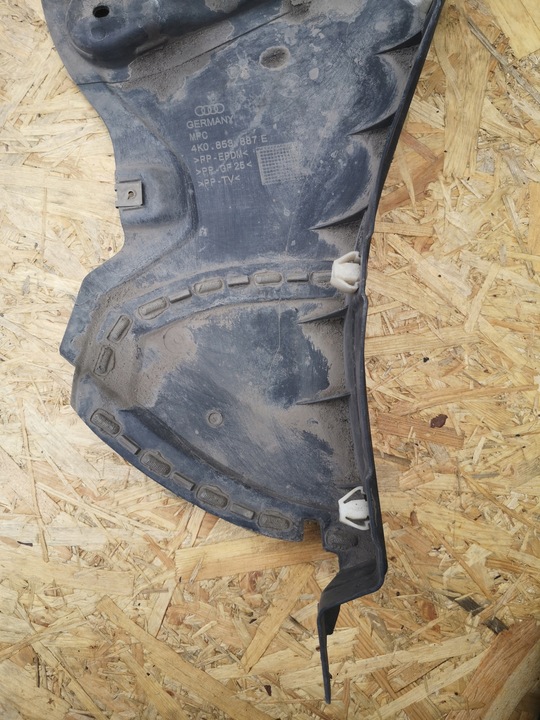 фото №4, Audi a6 c8 защита подкрылки 4k0853887e