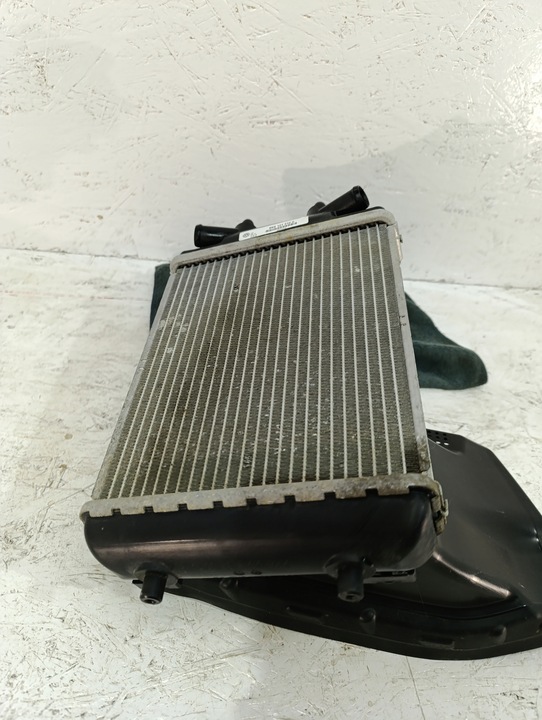 фото №8, Audi rs3 8v rs4 радиаторов дополнительный воды оригинал демонтаж 8k0121212c